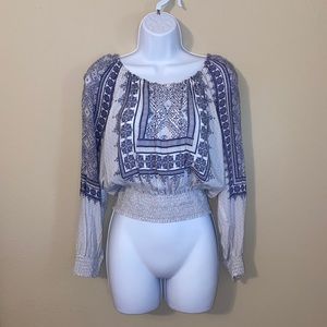 Pretty Blue and White Top